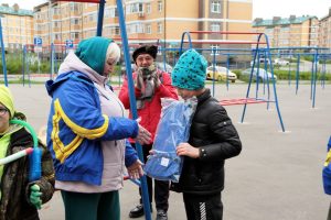 Сотрудники ЦКС «Филимонковское» провели экологический квест. Фото: официальная страница ЦКС «Филимонковское» в социальных сетях