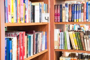 Встречу книжного клуба организовали в библиотеке №259. Фото: Ксения Догонашева, «Вечерняя Москва»