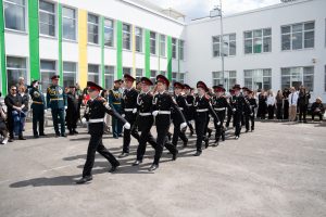 Ученики школы №1391 выступили на параде «Не прервется связь поколений!». Фото: официальная страница школы №1391 в социальных сетях